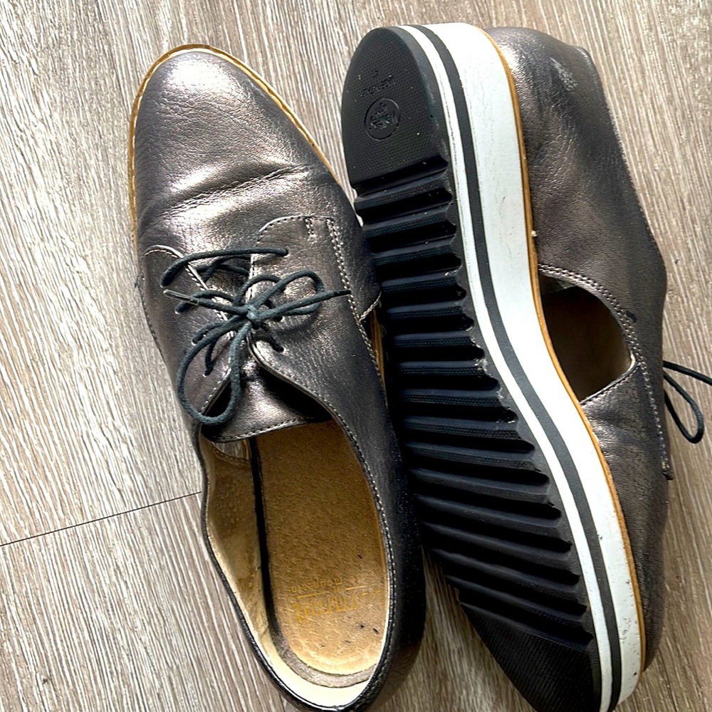 Summit by White Mountain Made in Italy Cute fall lace ups